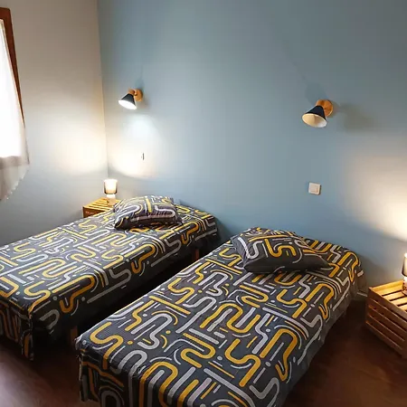 Maison De La Famille Et Des Amis Holiday home